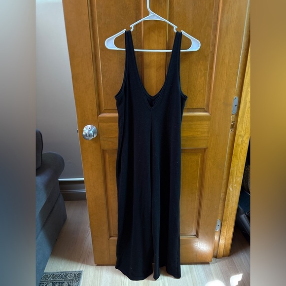 Victoria’s Secret Glow Waffle Knit Black Wide Leg Jumpsuit Size Medium - Picture 4 of 6